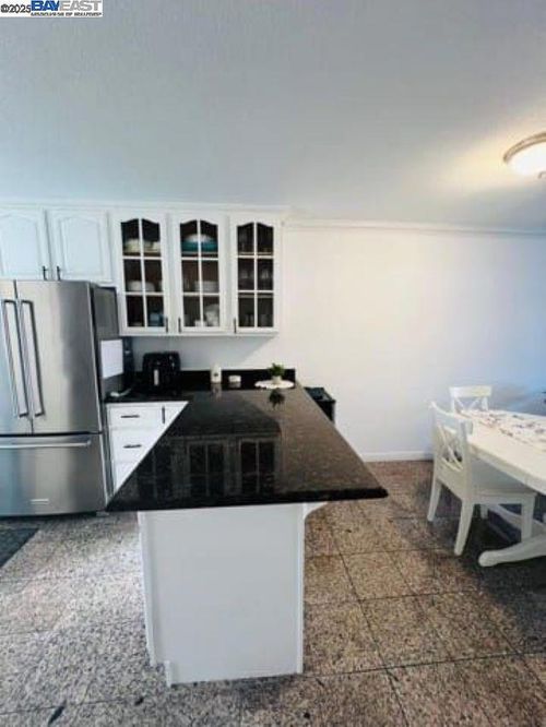 apt-5-2249 Hillsborough Ct, Concord, CA, 94520-1657 | Card Image