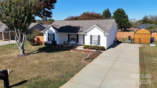 2125 Boggs St, Lincolnton, NC, 28092-4257 | Card Image