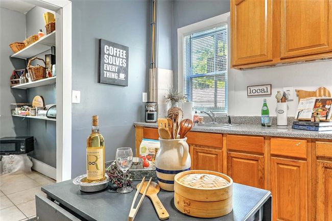 APT-1 - 10 Westcott St, Condo with 3 bedrooms, 1 bathrooms and 1 parking in Boston MA | Image 24