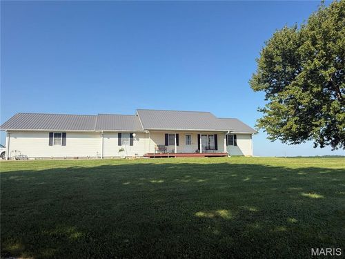 19182 Missouri Dr, Glenwood, MO, 63541-1101 | Card Image