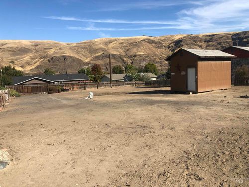 1114 Kings Ln, Asotin, WA, 99402 | Card Image