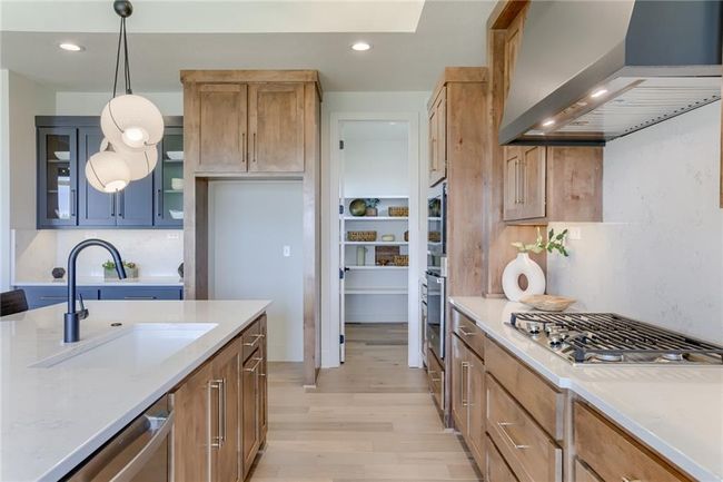 2307 W 176 Th Ter, House other with 4 bedrooms, 4 bathrooms and null parking in Overland Park KS | Image 16