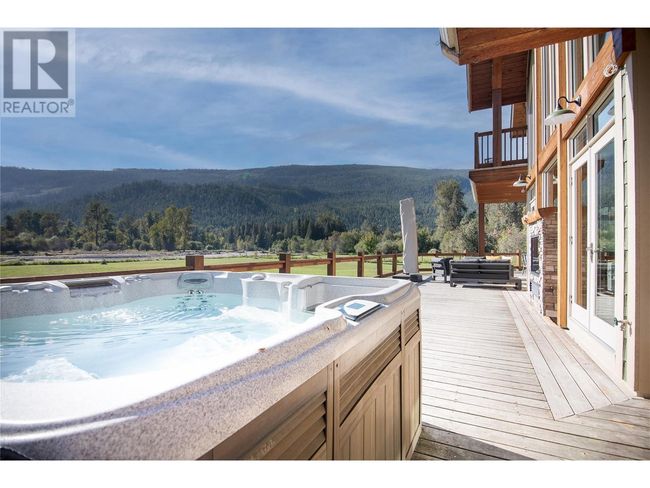 2388 Lawrence Rd, House other with 3 bedrooms, 3 bathrooms and 20 parking in Lumby BC | Image 52