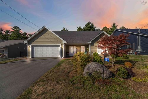 507 Glen Allan Dr, Bridgewater, NS, B4V0A8 | Card Image