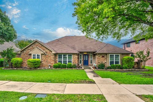 2202 Burgundy Dr, Carrollton, TX, 75006-4324 | Card Image