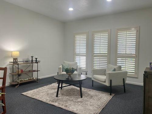 106-700 N Main St, Taylor, TX, 76574-3226 | Card Image