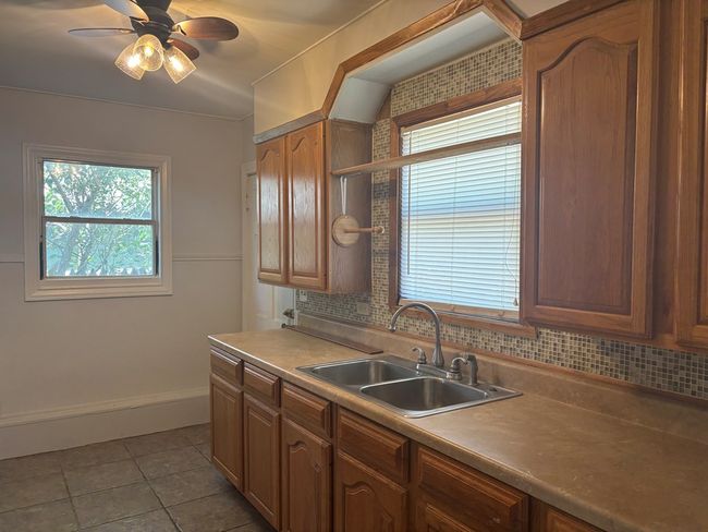 1205 Runnels St, House other with 2 bedrooms, 1 bathrooms and null parking in Big Spring TX | Image 4