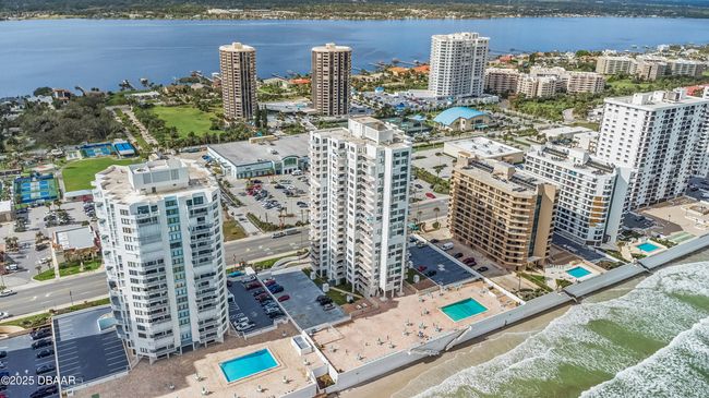 1704 - 3043 S Atlantic Ave, Condo with 2 bedrooms, 2 bathrooms and null parking in Daytona Beach Shores FL | Image 27