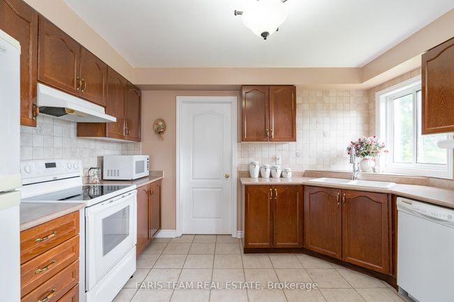 32 Mountainview Road, House other with 3 bedrooms, 3 bathrooms and 7 parking in Mulmur ON | Image 5