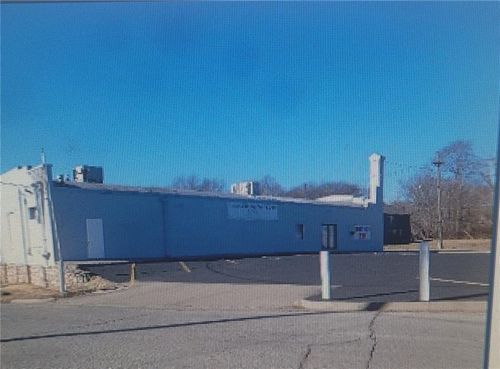 2201 Quindaro Blvd, Kansas City, KS, 66104-4533 | Card Image