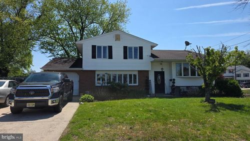 48 Princeton Dr, DELRAN, NJ, 08075-1608 | Card Image