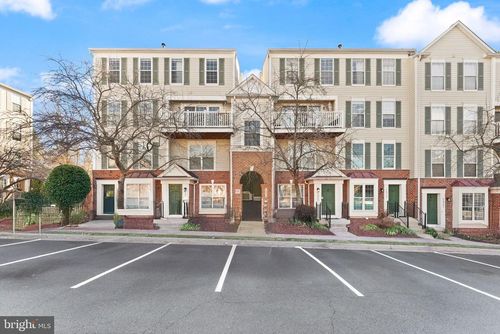 unit-300-46956 Courtyard Sq, STERLING, VA, 20164-1867 | Card Image