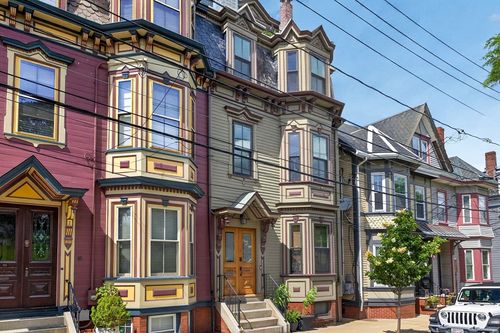 2-17 Thomas Park, Boston, MA, 02127-2945 | Card Image