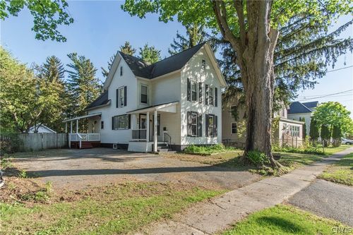 360 Brainard St, Watertown, NY, 13601-4004 | Card Image