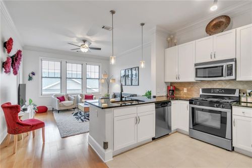 unit-1537-3621 Vinings Slope Se, Vinings, GA, 30339-4173 | Card Image