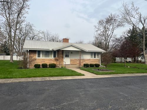 816 Lincoln St, Minonk, IL, 61760-1054 | Card Image