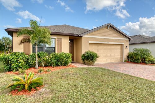 7339 Tourmaline Dr, Grant Valkaria, FL, 32949-8221 | Card Image