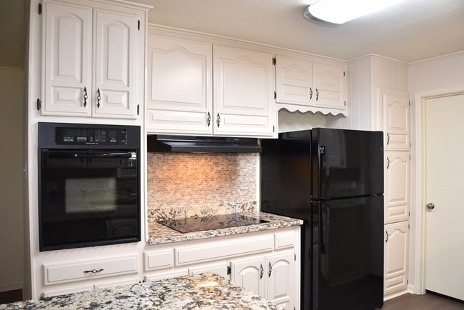 120 Donniebrook St, Home with 3 bedrooms, 2 bathrooms and 2 parking in Palestine TX | Image 10