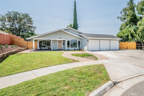 306 Felisa Ct, Redlands, CA, 92373-7170 | Card Image