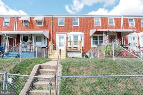 1046 Middlesex Rd, Essex, MD, 21221-1338 | Card Image