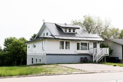 624 Pacific Ave, Kerrobert, SK, S0L | Card Image