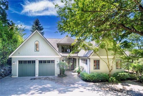 8281 W Mercer Way, Mercer Island, WA, 98040-5630 | Card Image