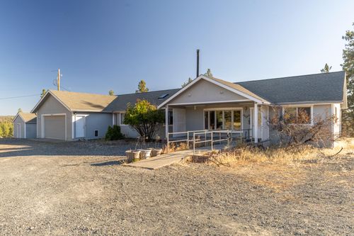 8104 Prairie Dog Dr, Bonanza, OR, 97623-0805 | Card Image