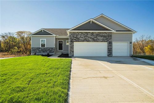 612 Marie Court, Liberty, MO, 64068 | Card Image