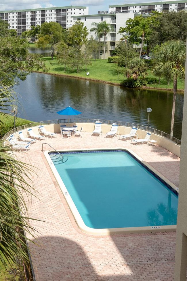 APT-319 - 2316 S Cypress Bend Dr, Condo with 2 bedrooms, 2 bathrooms and null parking in Pompano Beach FL | Image 19