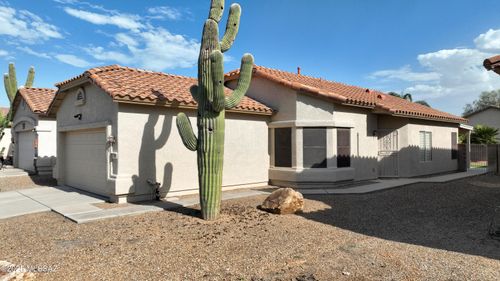 7541 W Splendor Dr, Tucson, AZ, 85743-5181 | Card Image