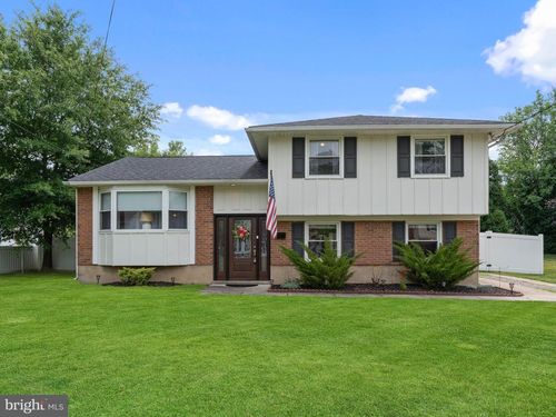52 Longwood Dr, STRATFORD, NJ, 08084-1936 | Card Image