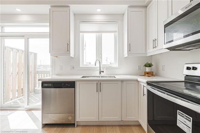29 - 61 Soho St, Townhouse with 3 bedrooms, 3 bathrooms and 2 parking in Stoney Creek ON | Image 12