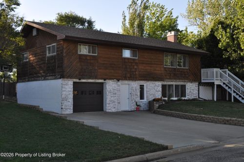 707 6th Ave W, Lemmon, SD, 57638-1707 | Card Image