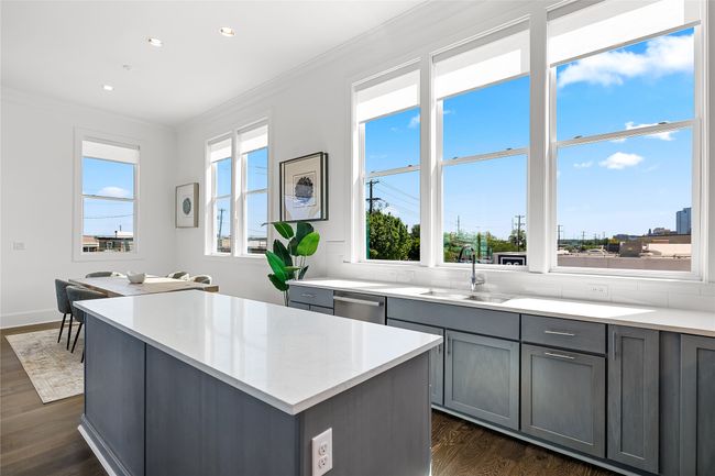 201 Carroll St, Townhouse with 3 bedrooms, 4 bathrooms and null parking in Fort Worth TX | Image 20