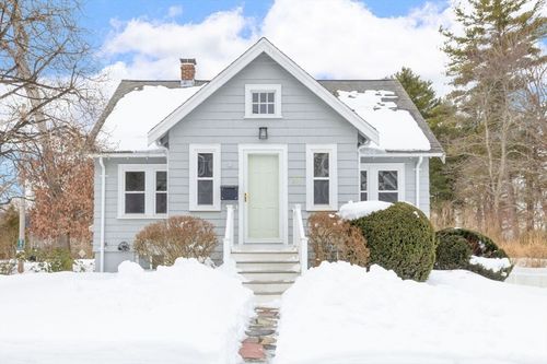 31 Birds Hill Ave, Needham, MA, 02492 | Card Image