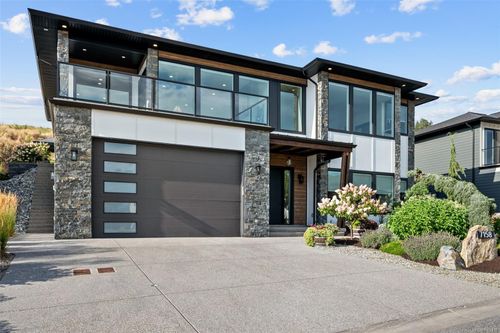 7158 Apex Dr, Vernon, BC, V1B4E4 | Card Image