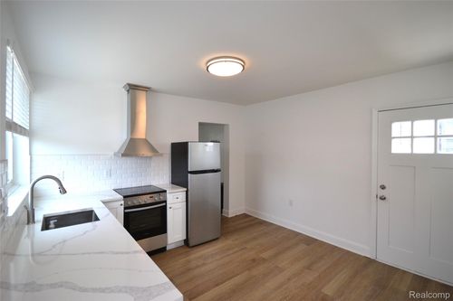 apt-2-23833 John R Rd, Hazel Park, MI, 48030-1424 | Card Image