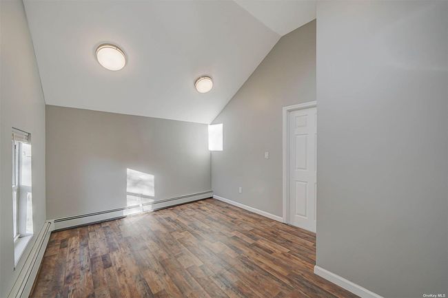 2 - 158 Oldfield Ave, Condo with 3 bedrooms, 2 bathrooms and null parking in Amityville NY | Image 11