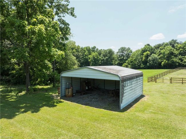 2025 W Main St, House other with 3 bedrooms, 2 bathrooms and null parking in Yadkinville NC | Image 15
