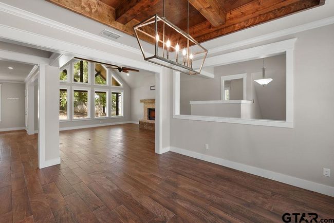 12090 Hackberry Holw, House other with 4 bedrooms, 2 bathrooms and null parking in Tyler TX | Image 9