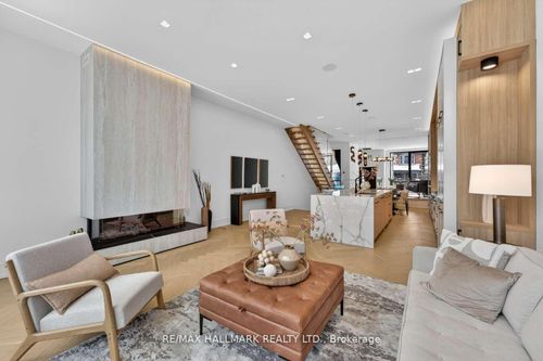 10 Wheeler Ave, Toronto, ON, M4L3V2 | Card Image