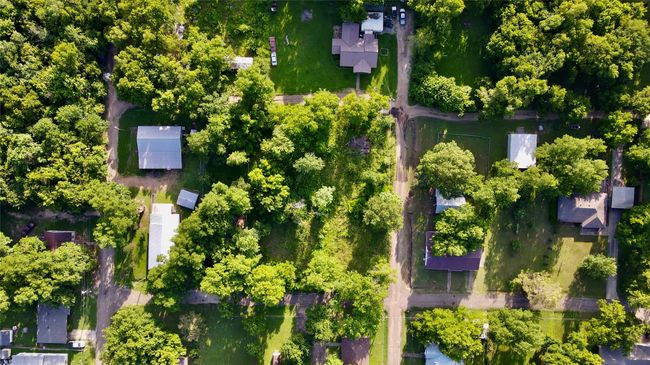 202 Elm St, Home with 0 bedrooms, 0 bathrooms and null parking in Roxton TX | Image 17