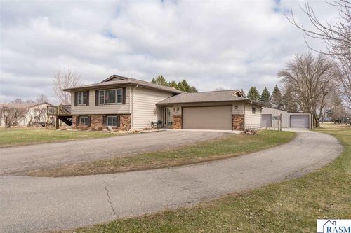 115 Tami Lane, Mankato, MN, 56001 | Card Image