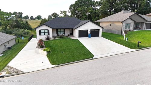 5502 Kenview Dr, Jefferson City, MO, 65109-5526 | Card Image