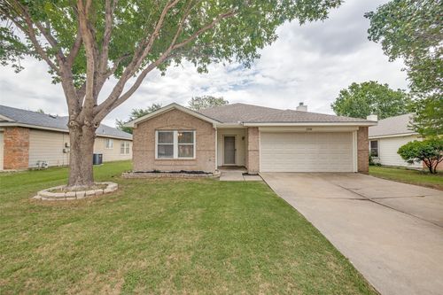 2208 Lookout Ln, Denton, TX, 76207-1020 | Card Image
