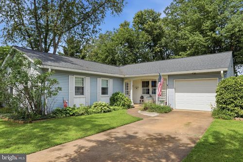 8916 Portner Ave, MANASSAS, VA, 20110-8827 | Card Image