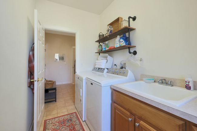 221 Course Dr, House other with 3 bedrooms, 3 bathrooms and 2 parking in Lake In The Hills IL | Image 24