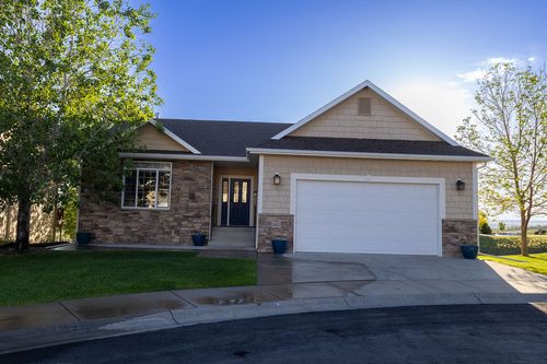 3442 Castle Pines Dr, Billings, MT, 59101-9420 | Card Image
