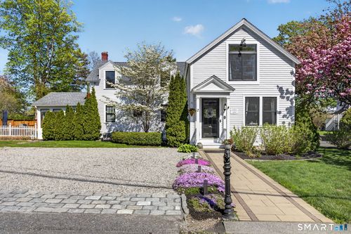 2 Elm St, Groton, CT, 06340-5617 | Card Image