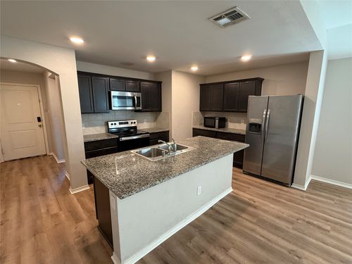 945 Newby Ln, Fate, TX, 75189-7023 | Card Image
